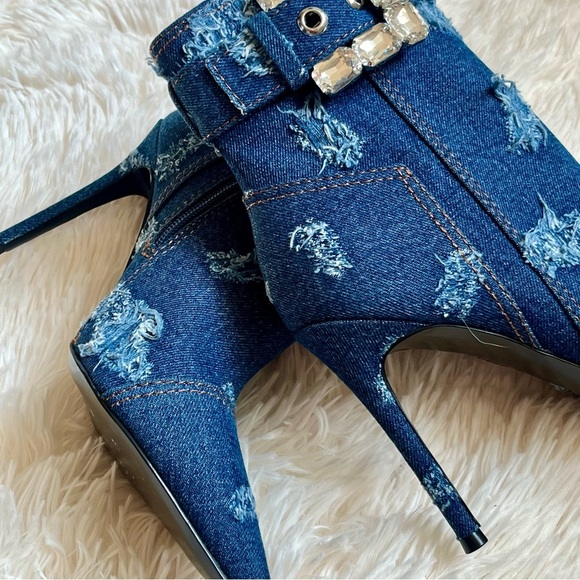 Nine West NWOB Denim & Jeweled High Heeled Stiletto Pointed Toe Bootie Size 7 - Picture 11 of 14